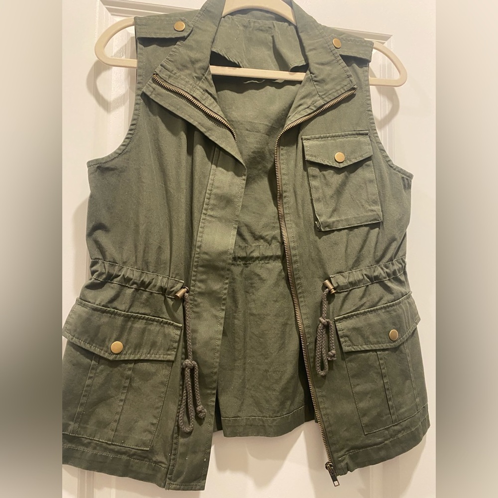 Women’s Army Green Vest